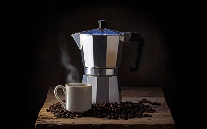 Les secrets d’un café parfait avec une cafetière italienne