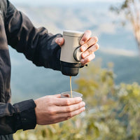 Cafetière Portable Ergonomique à Capsules