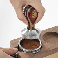 Tamper Barista Manche en Bois Coloré 58mm